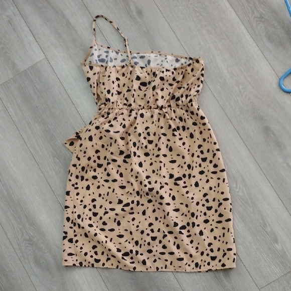 SHEIN Tan and Black One Strap Dress - Picture 9 of 12